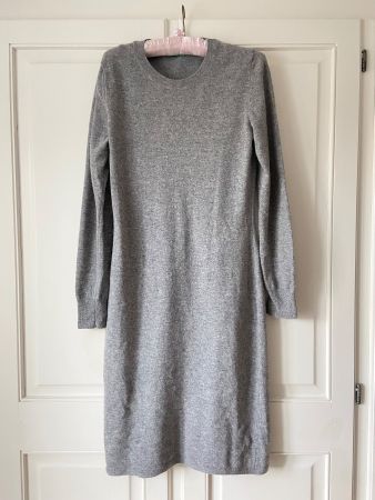 Benetton Midikleid aus Wolle (Grösse M) NEU