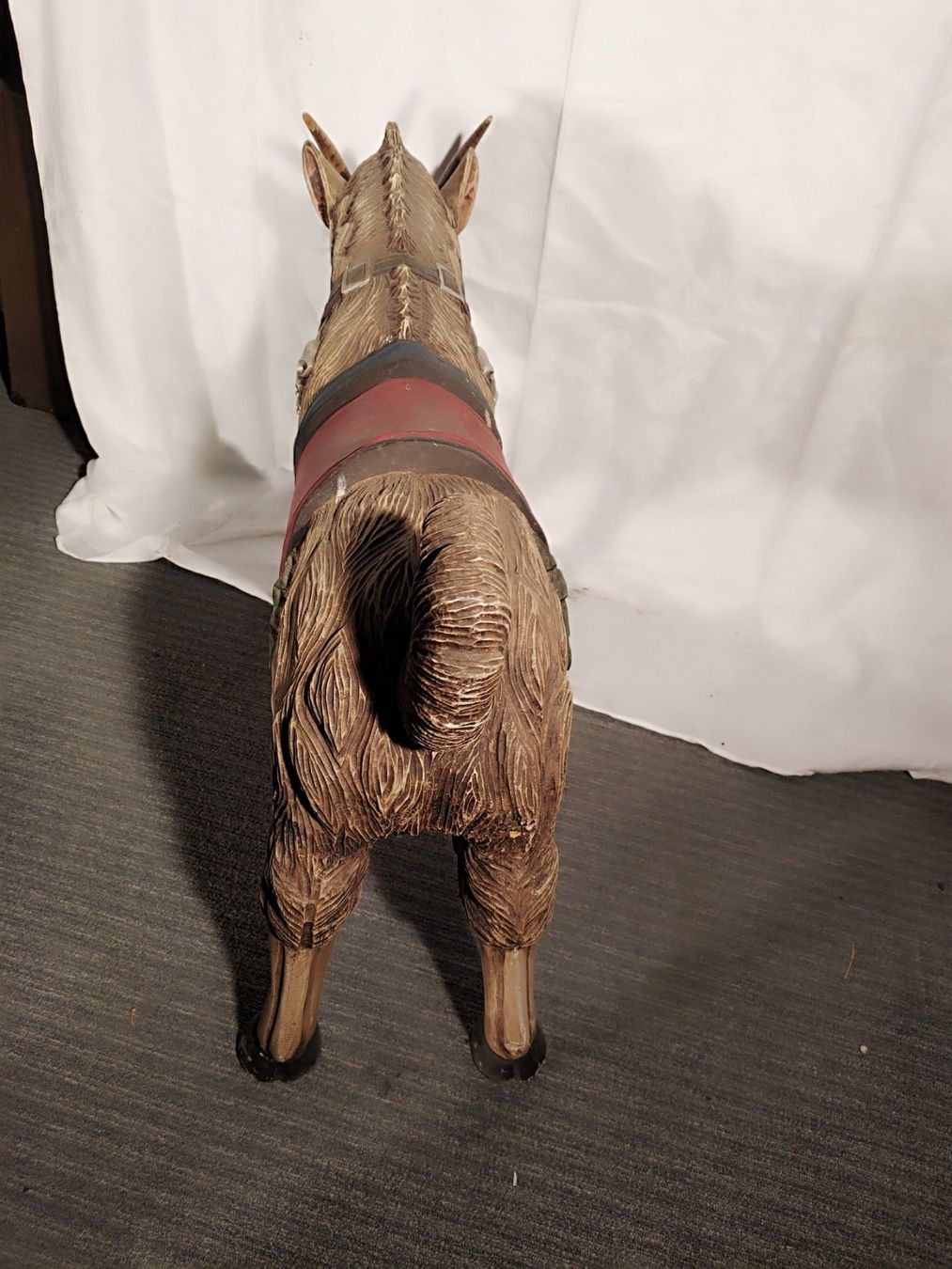 Sculptures & Statues: Antiker Karussell Steinbock geschnitzt – D'occasion à Rorschacherberg par snOOpydOg11 4