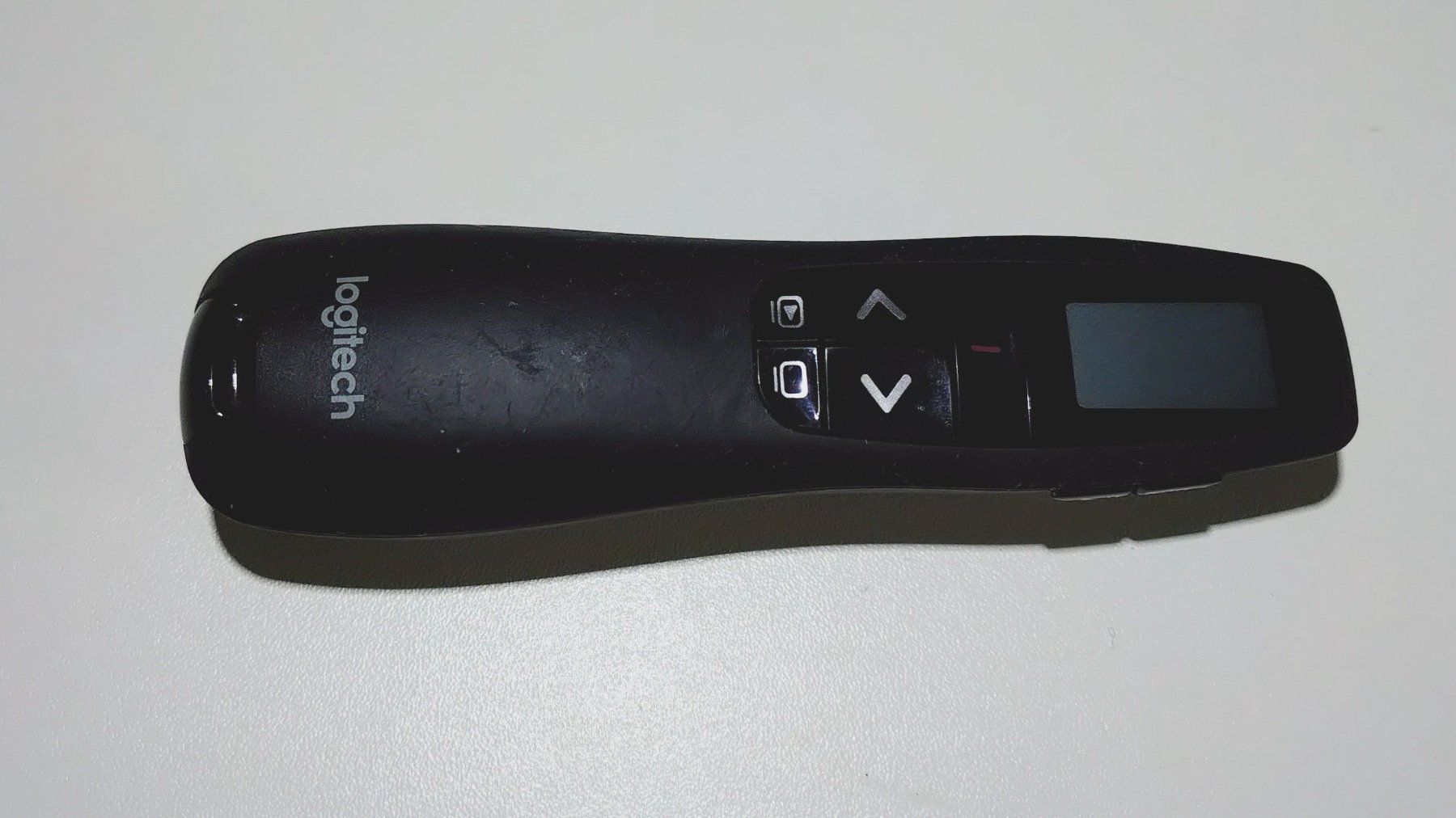 Logitech Telecomandi: Logitech Presenter, roter Laser, R700 – Usato da Dübendorf venduto da Tenmoku 1