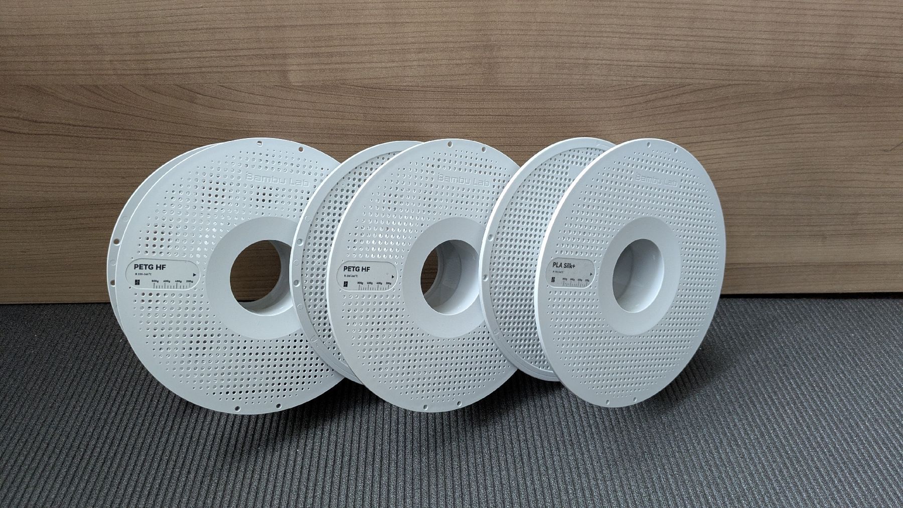 Bambu Lab 3D Drucker: Bambu Rollen 3 Stk. – Gebraucht aus Wiedlisbach von Vespert