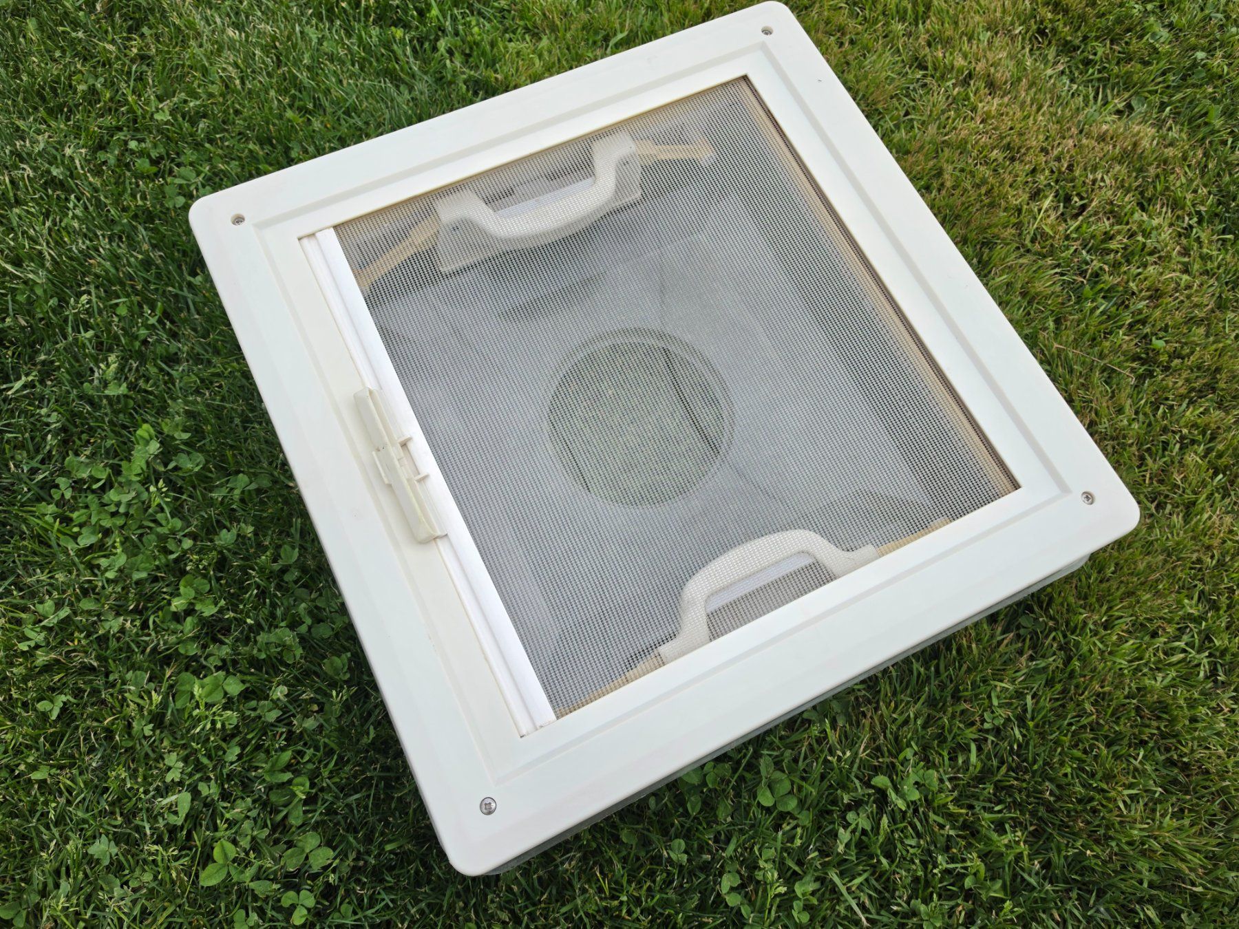 Fenêtres: MPK Dachfenster Vision Vent – Défectueux à Lotzwil par Sternharry 4