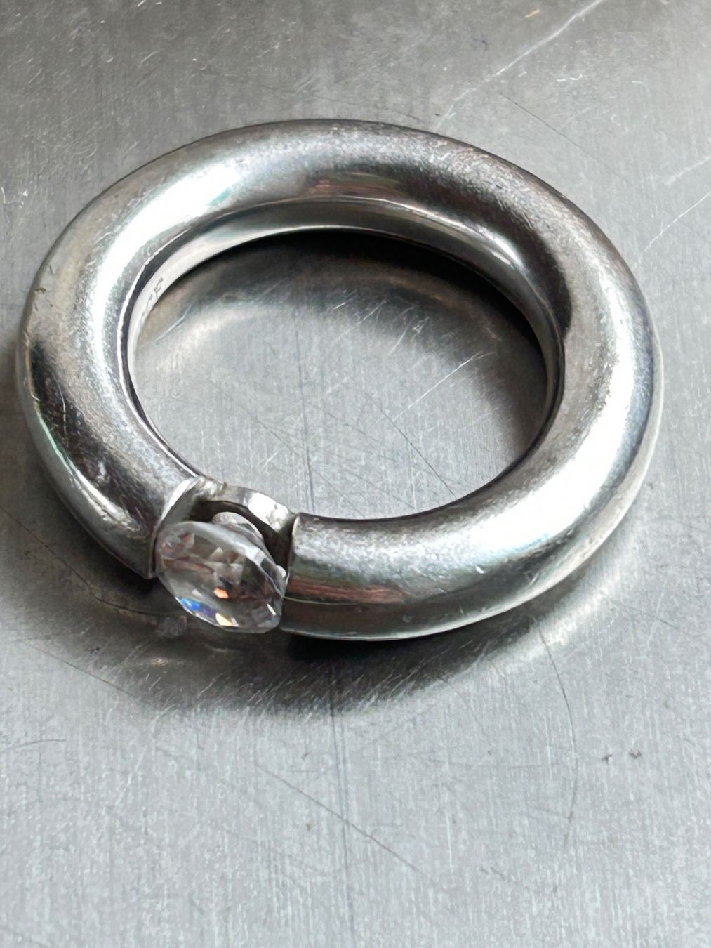 Ringe: DESIGNERRING UNI SCHLICHT (Grösse 54) – Gebraucht aus Laufen von Bellebellezza