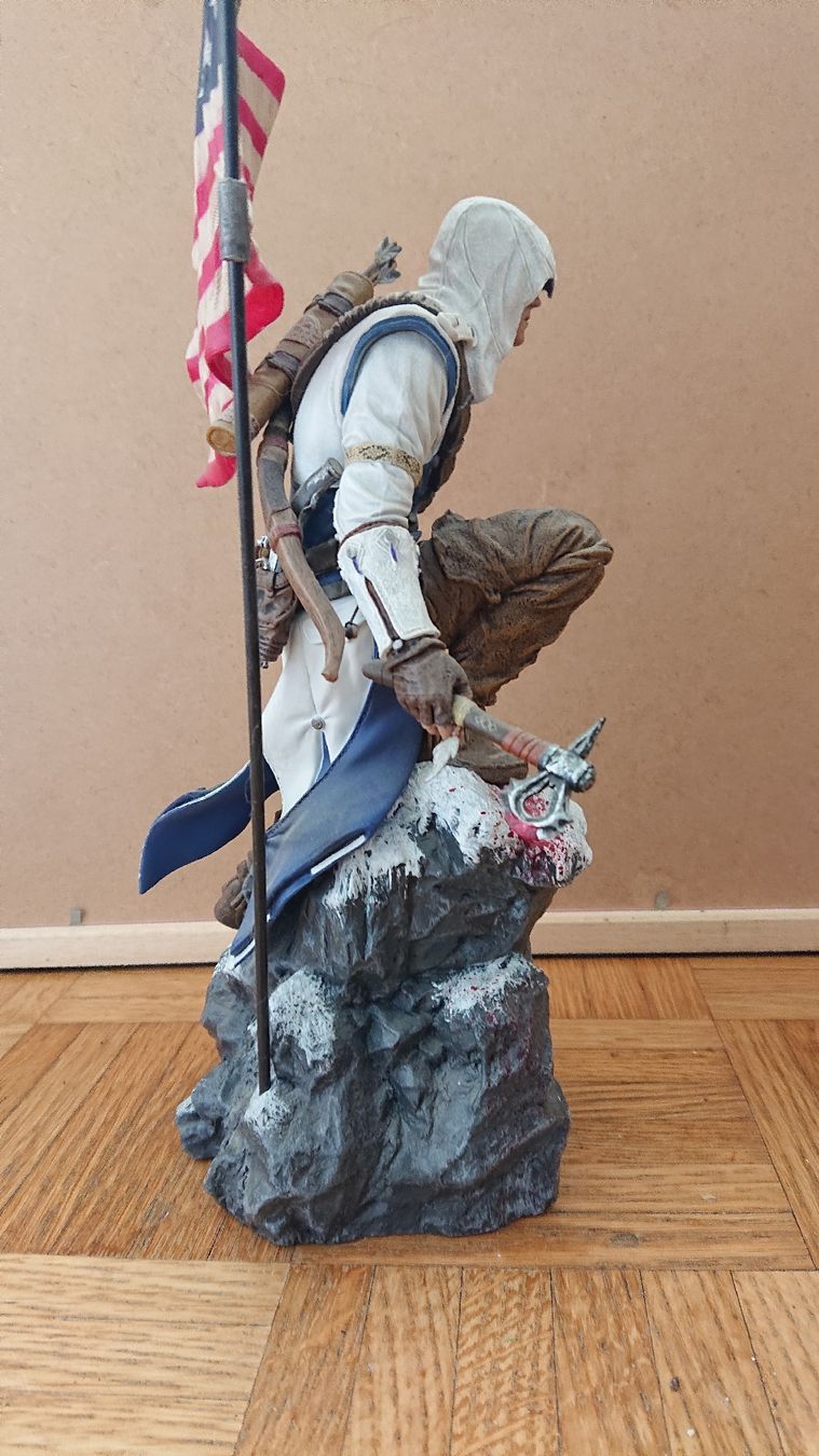 Statuette: Assassin's Creed III Figur Connor – Usato da Chur venduto da FreakofRarity 3