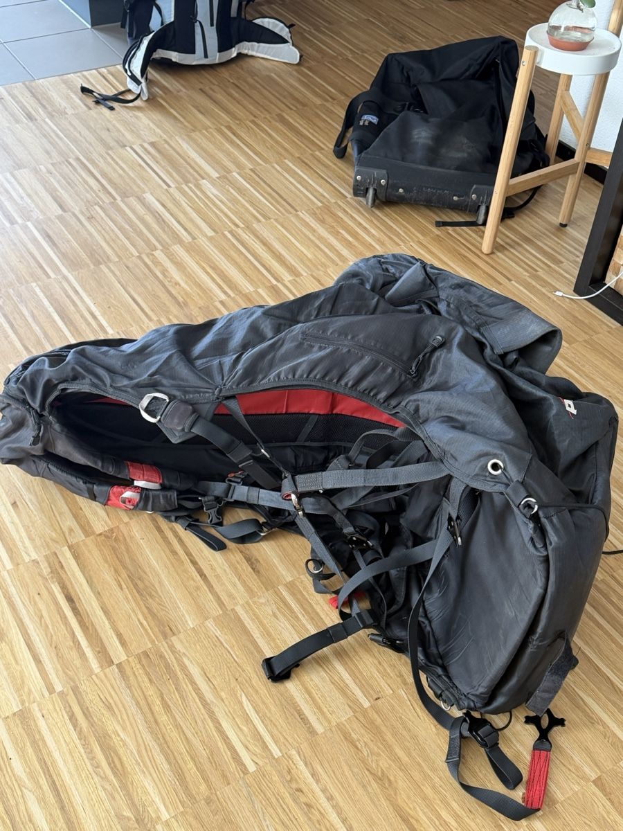 Sport dell'aria & Aquiloni: Paragliding Harness black used – Usato da Dübendorf venduto da alb_7xy5