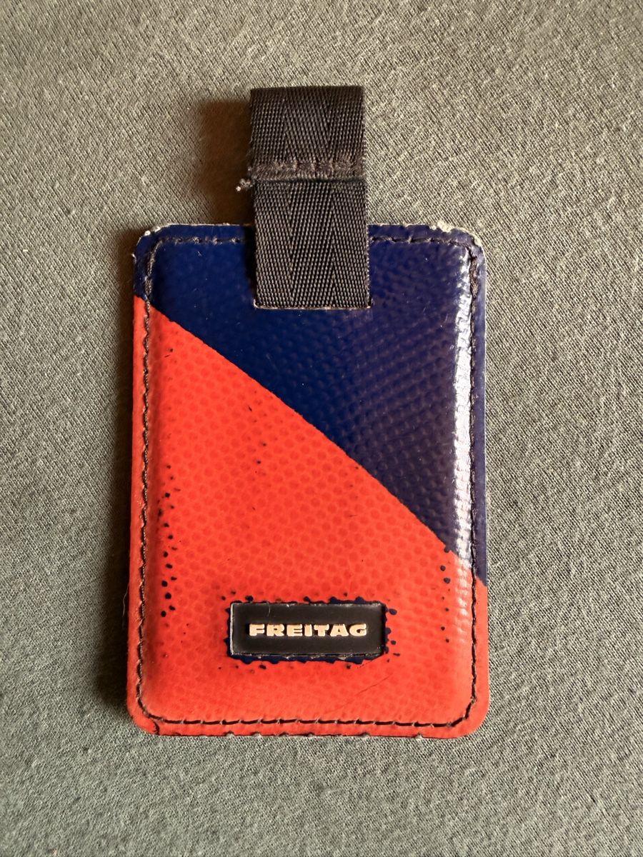 Freitag Altro in  Abbigliamento & Accessori: Freitag Card holder – Nuovo (secondo la descrizione) da Rüti ZH venduto da bma_rq2c
