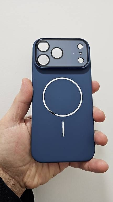 Cover & Protezioni schermo: Coque pour iPhone 17 Pro Max – Nuovo e nell'imballaggio originale da Martigny venduto da IB_Store
