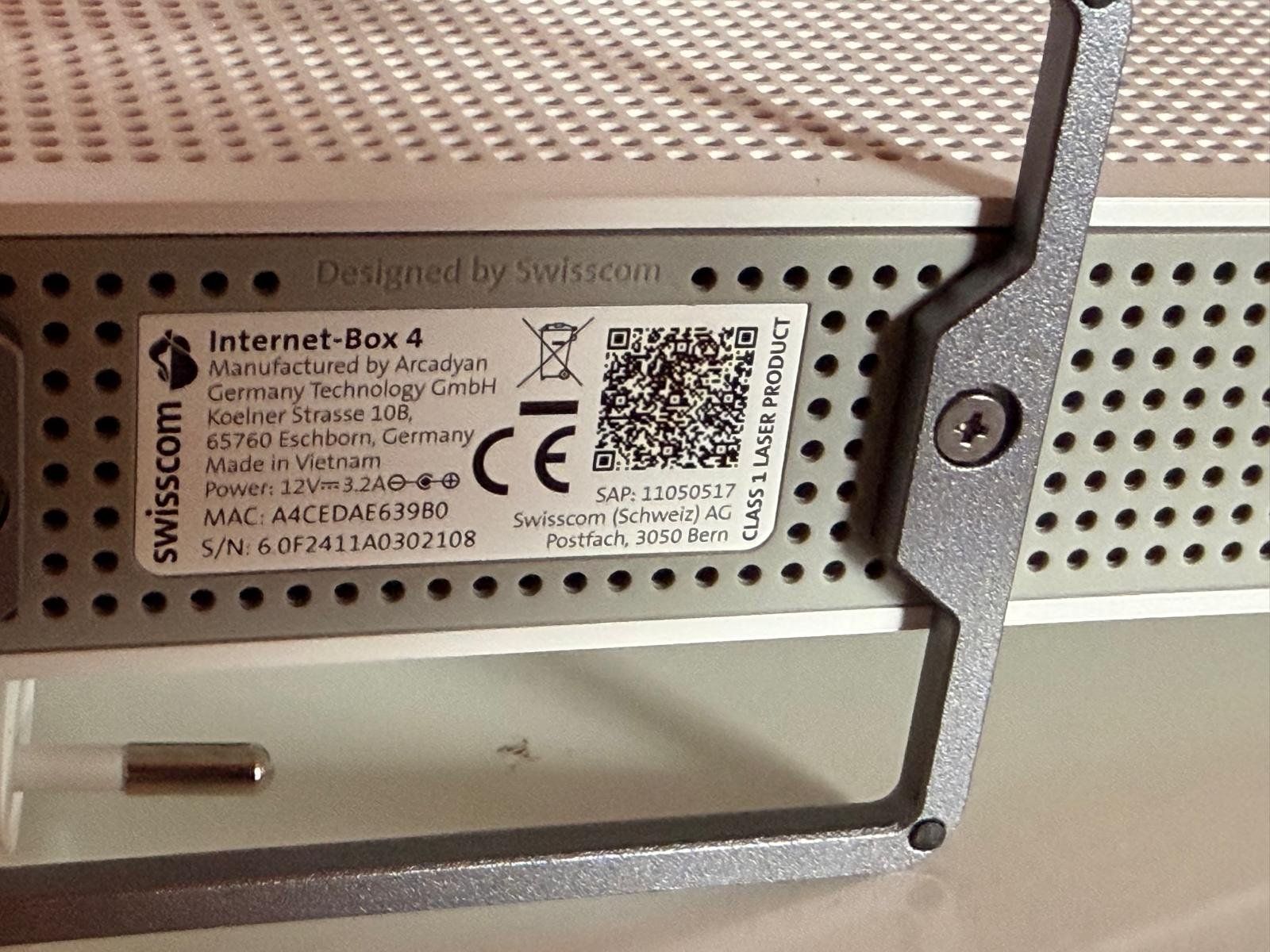 Swisscom Modems & Routeurs: Internet-Box 4 Swisscom, avec alimentation – D'occasion à Vouvry par MOPSwiss 1