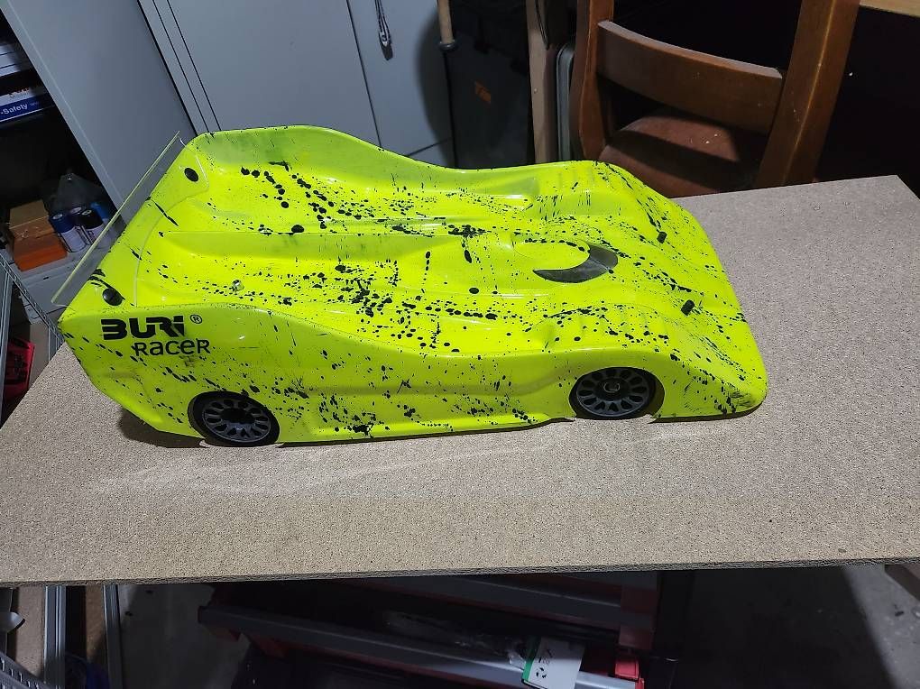 Modellismo RC: Voiture télécommandé Buri Racer 1/8 – Usato da Renens VD venduto da aligrapefruit