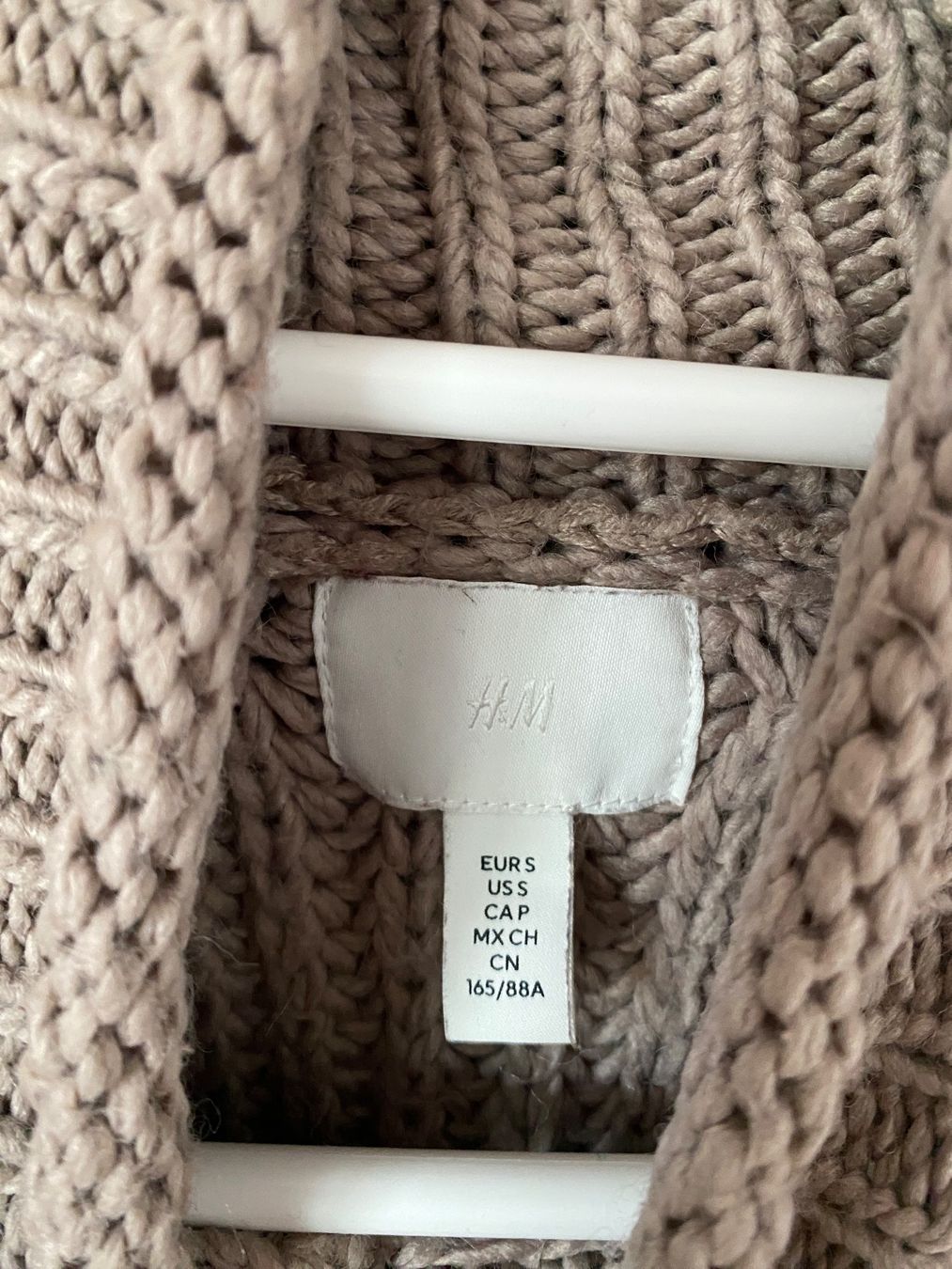 H&M Maglioni & Felpe: Pullover H&M Strick Zopfmuster beige Grösse S – Usato da Balgach venduto da liv_s9xj 1