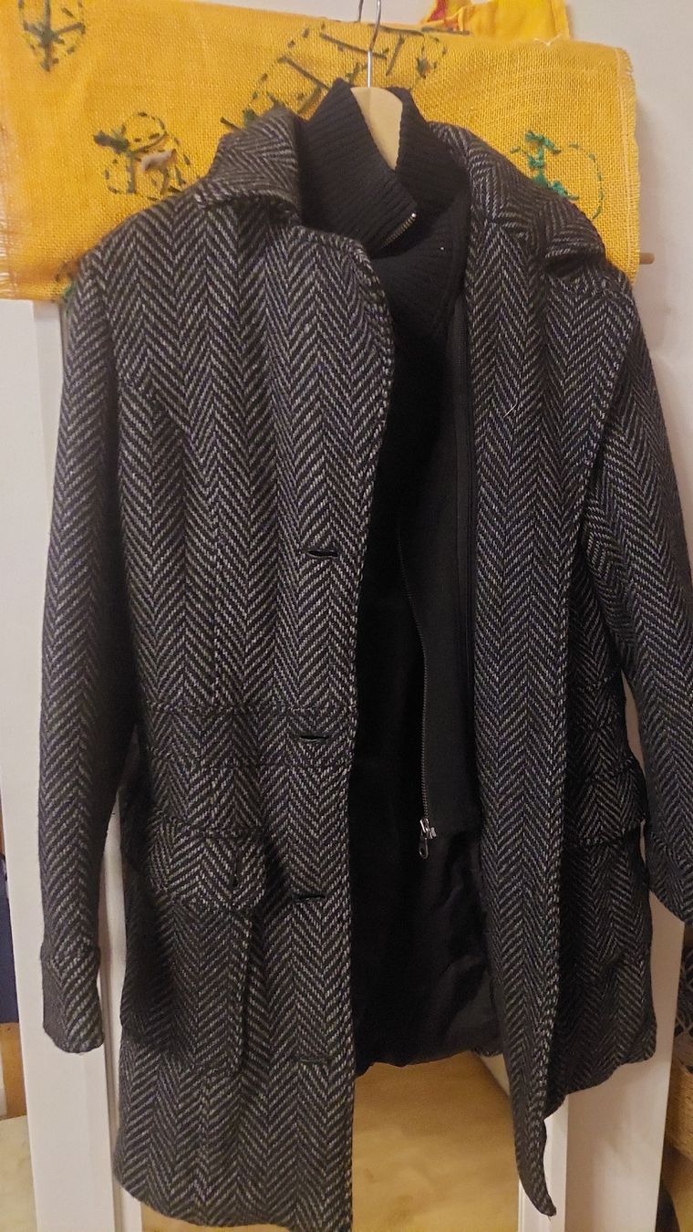S.Oliver Giacche: WinterJacke gr.36/S.Oliver,Neuwertig – Nuovo (secondo la descrizione) da Basel venduto da O-MEGA 9