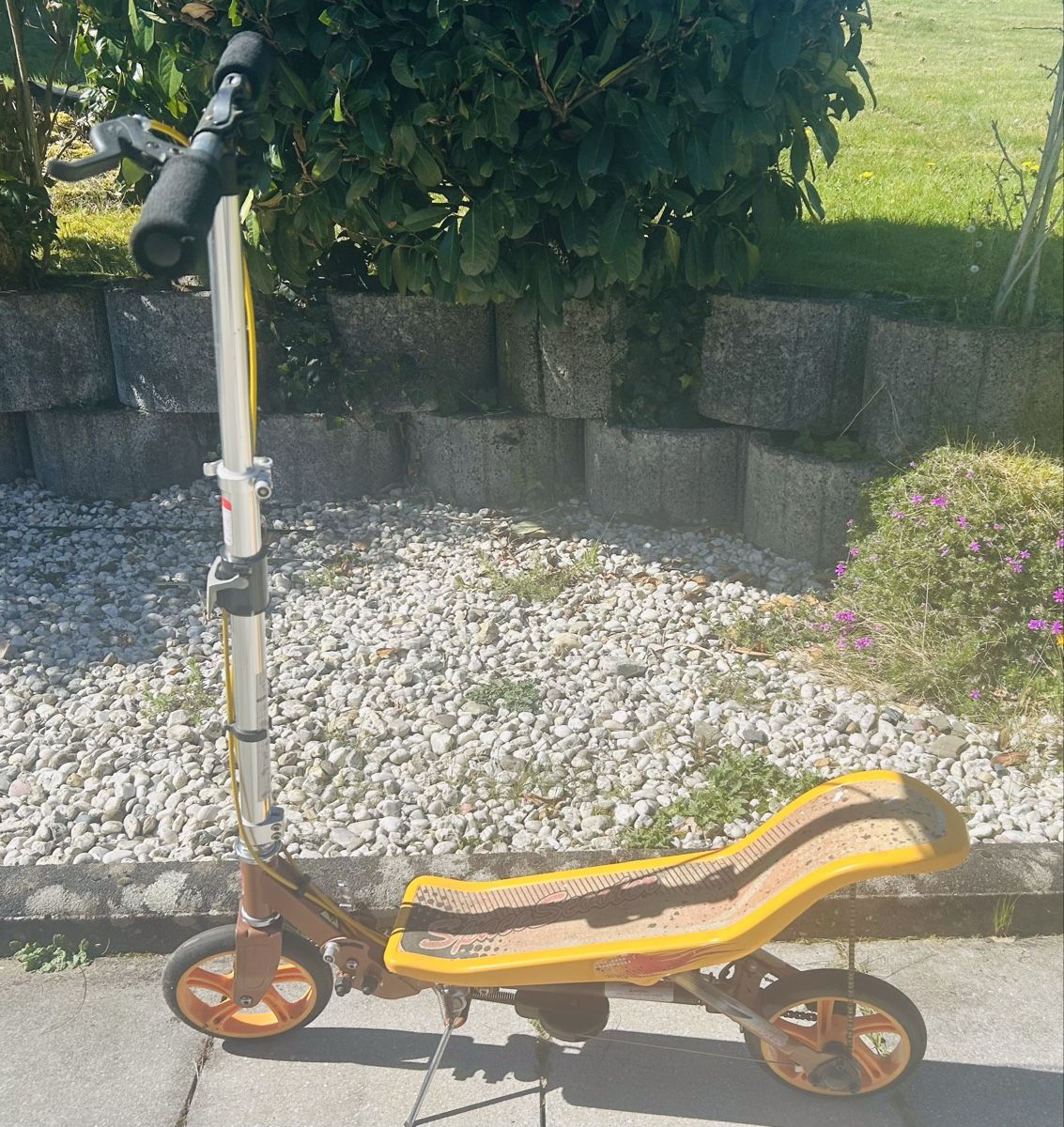 Scooter: Space Scooter Orange – Usato da Lachen SZ venduto da bre_5cfk