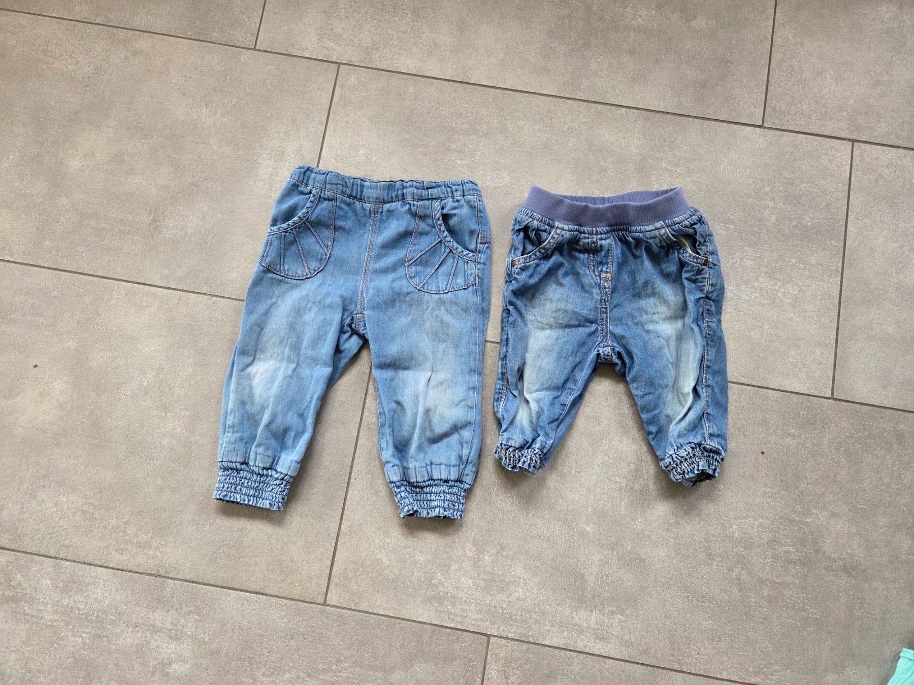 Lotti & Set di vestiti: 11- teiliges Kleiderpaket ca. Grösse 80 – Usato da Wiesendangen venduto da troawus 3