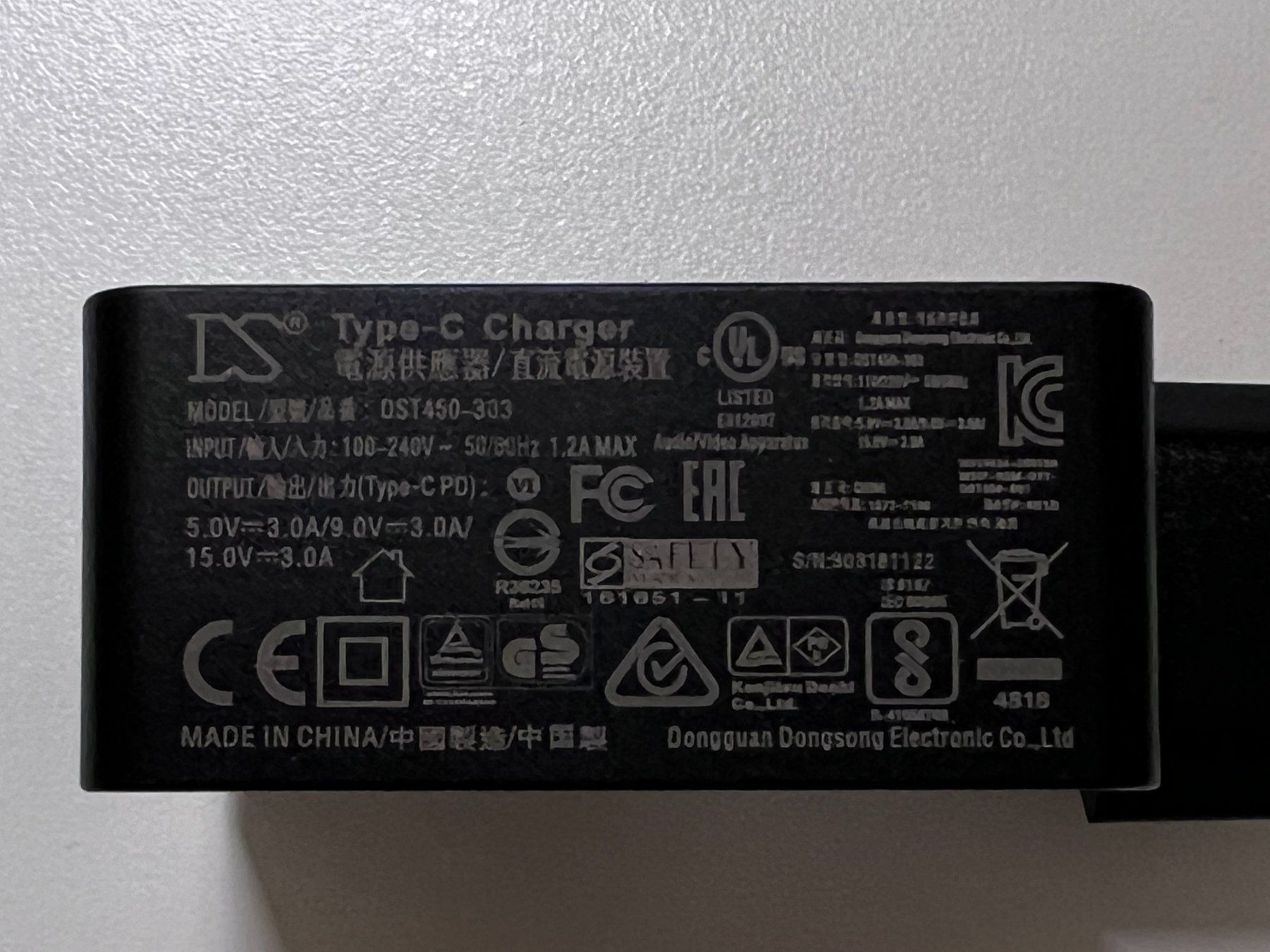 Caricabatterie: USB-C Charger Inkl. USA+GB-Adapter – Usato da Unterengstringen venduto da hausraus 1
