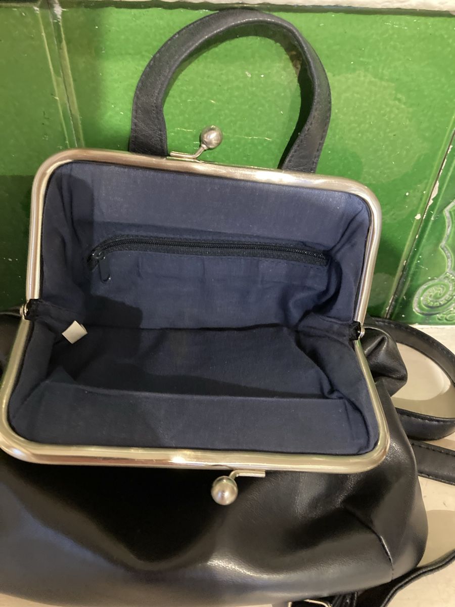 Rucksäcke: Dunkelblauer Kunstlederrucksack BEVER'S, Vintage – Gebraucht aus Wolfwil von kreabea 2