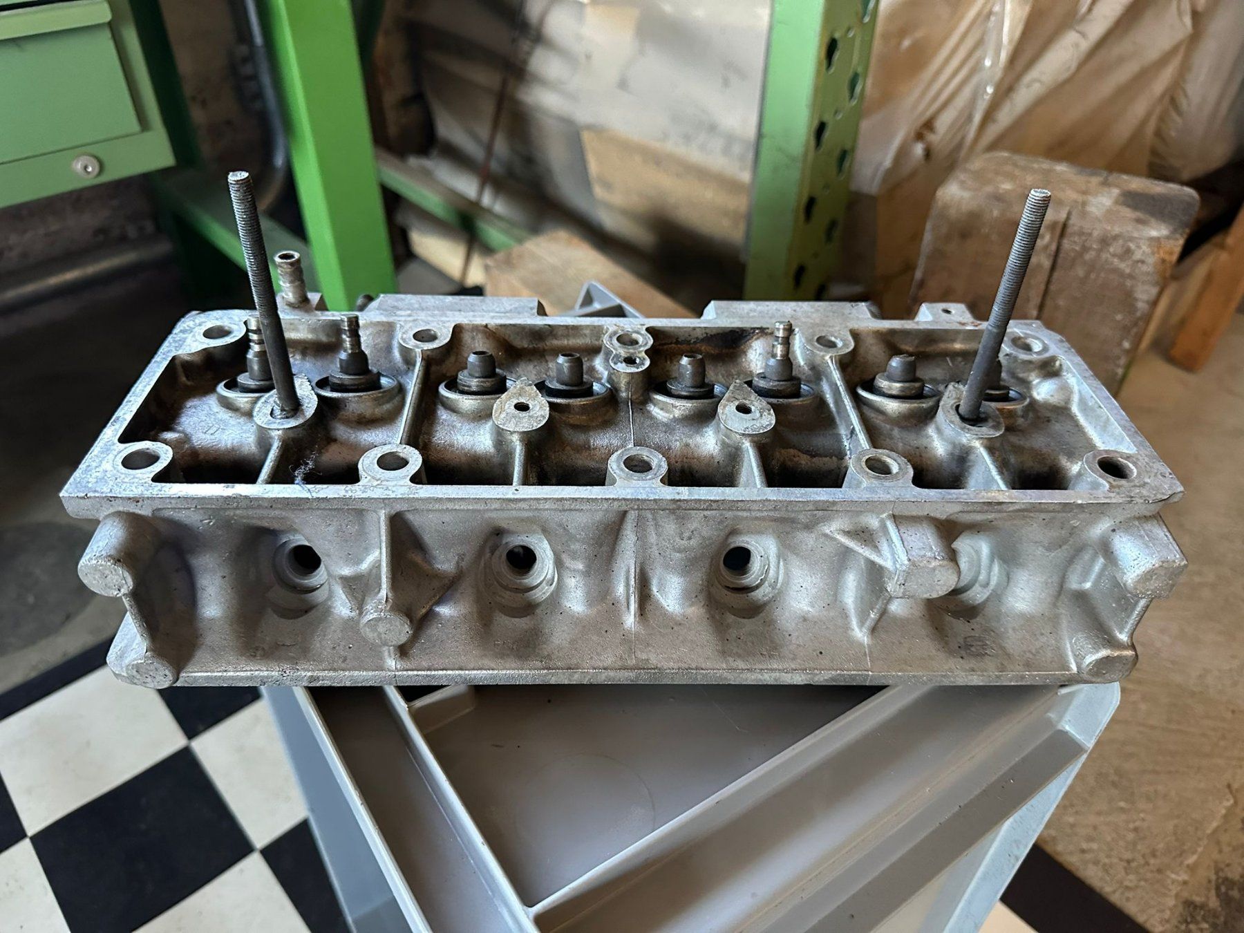 Renault  Motori: Zylinderkopf Renault 8 und 10 – Usato da Inwil venduto da woly99