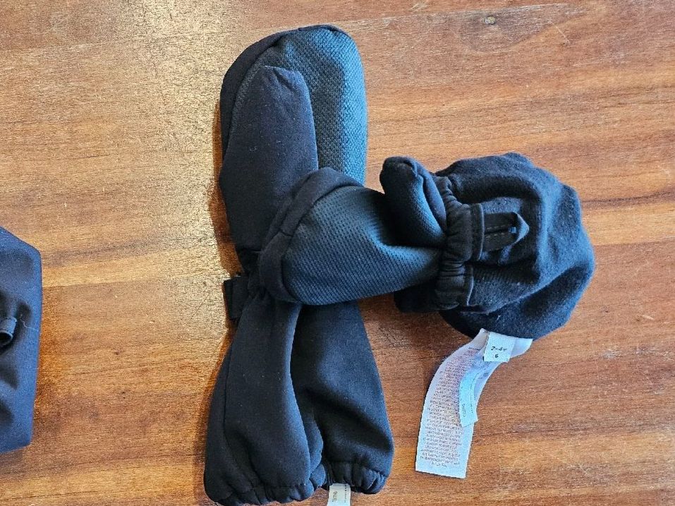 Gants: Kinder Handschuhe – D'occasion à Baar par Naedels-Kreationen 1