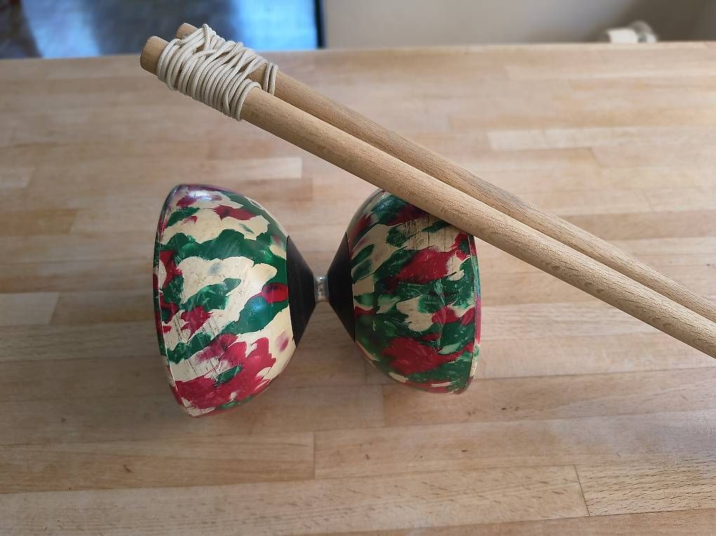 Giocattoli: Diabolo et baguettes – Usato da Bernex venduto da Marc766