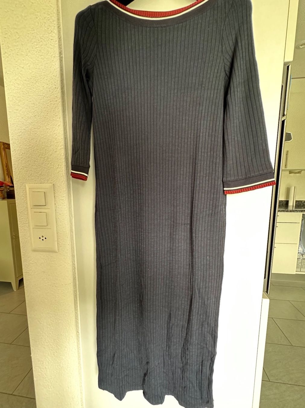 Massimo Dutti Vestiti: Massimo Dutti Kleid XS neu dunkelblau – Nuovo (secondo la descrizione) da Wollerau venduto da NinaWollerau