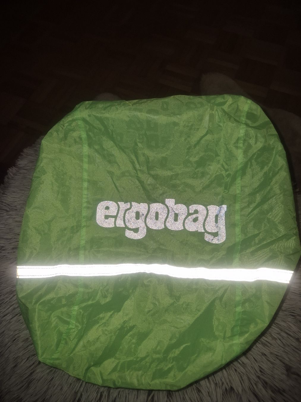 Borse & Zaini: Ergobag Regenschutz Hülle (neongrün) – Usato da Richterswil venduto da ChristinW01