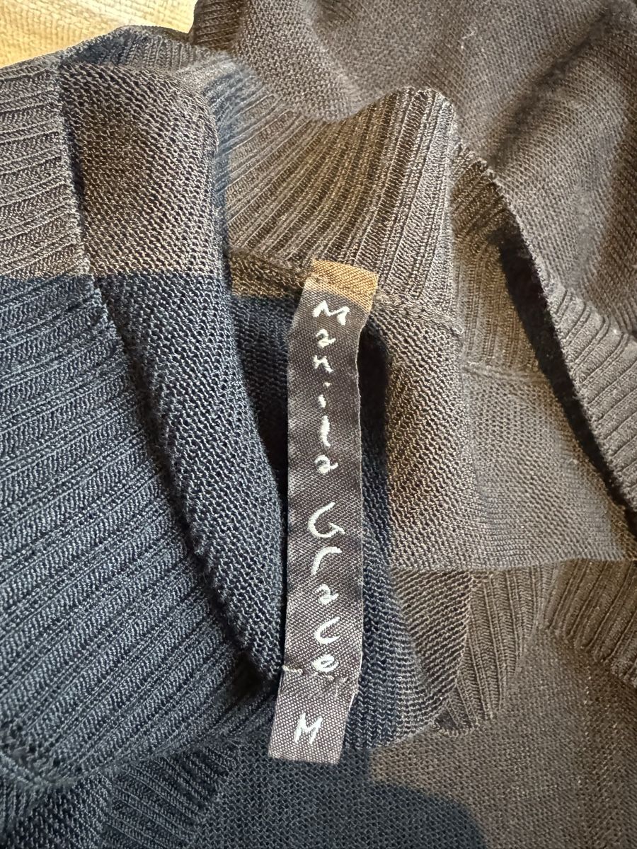 Maglioni & Felpe: Asymmetrical long sleeve shirt – Usato da Münchenstein venduto da ArleneLM 4