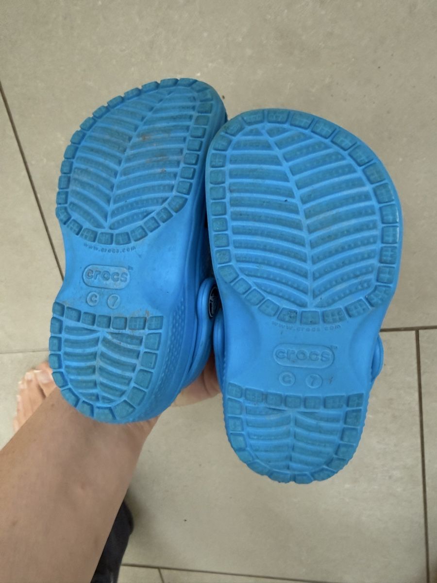 Crocs Scarpe per ragazzi: Crocs Schuh C7 Gr. 23/ 24 – Usato da Mühlau venduto da mat_zzj2 1