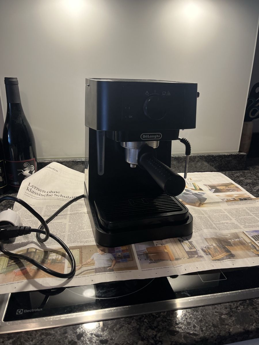 De'Longhi Kaffeemaschinen & Espressomaschinen: DeLonghi Kaffeemaschine – Gebraucht aus Schaffhausen von t.iinaaaa 1