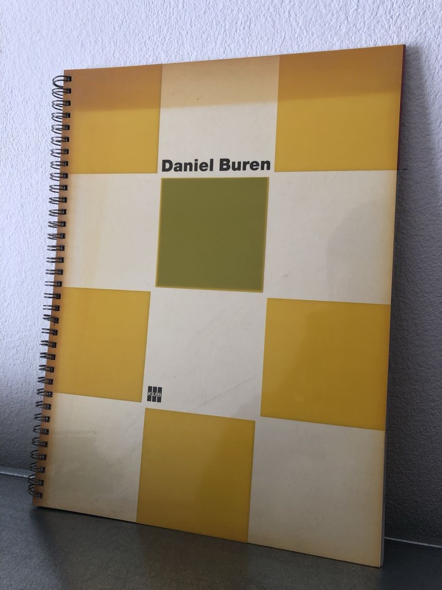Livres: Daniel Buren LES COULEURS TRAVERSEES buch – D'occasion à Basel par Amechan.