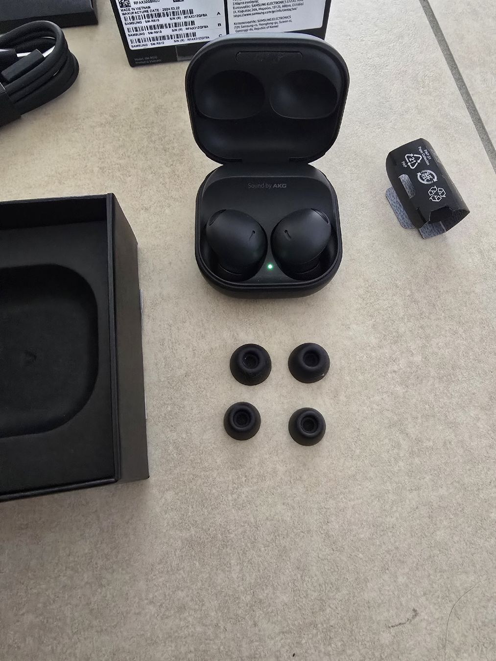 Samsung Cuffie: Samsung Galaxy Buds2 Pro In-Ear Kopfhörer – Usato da Rickenbach b. Wil venduto da VeryLovelyThings 2
