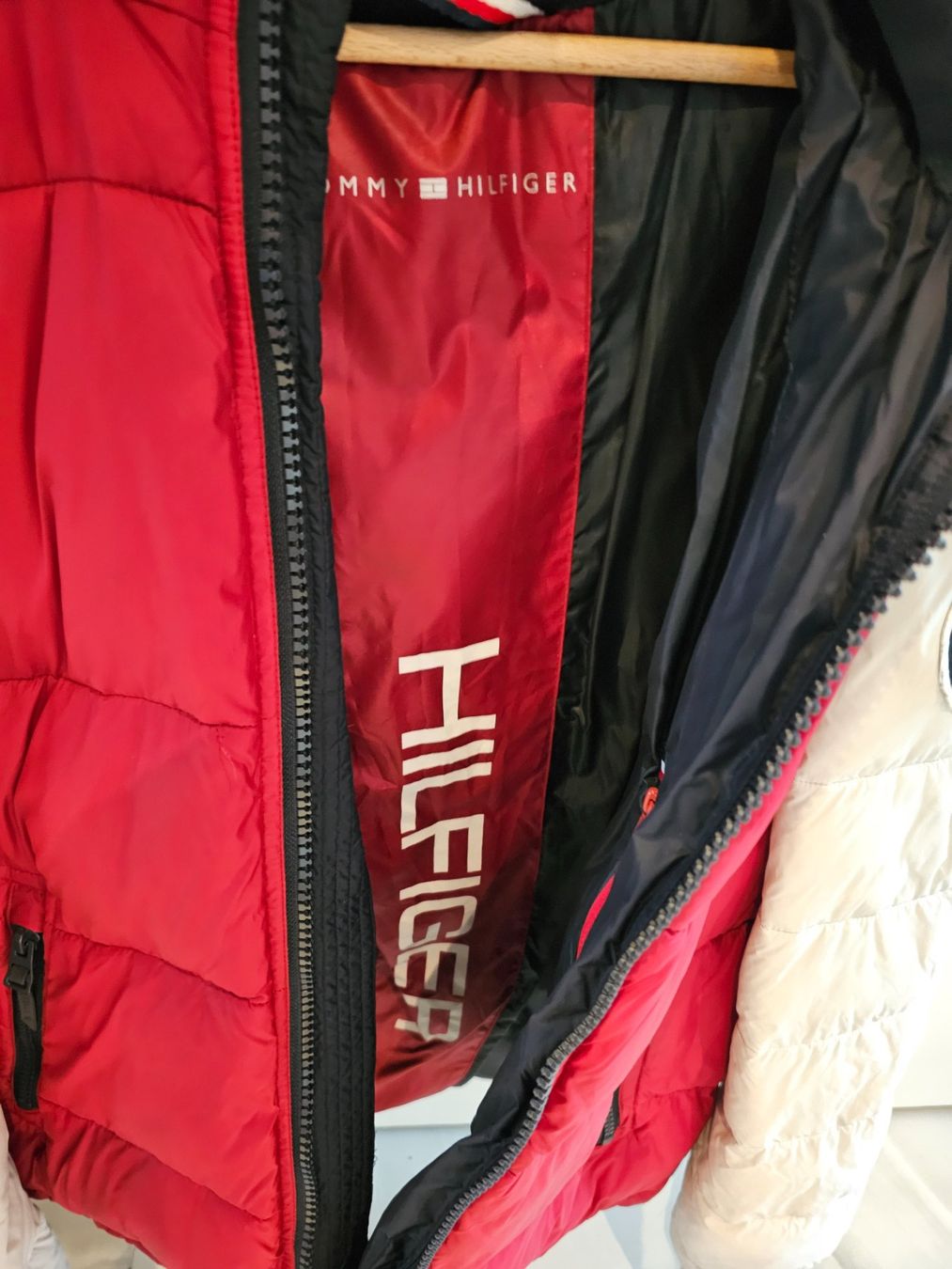 Tommy Hilfiger Giacche: Tommy Hilfiger Daunenjacke, Winterjacke – Usato da Zürich venduto da TrueTrade 3