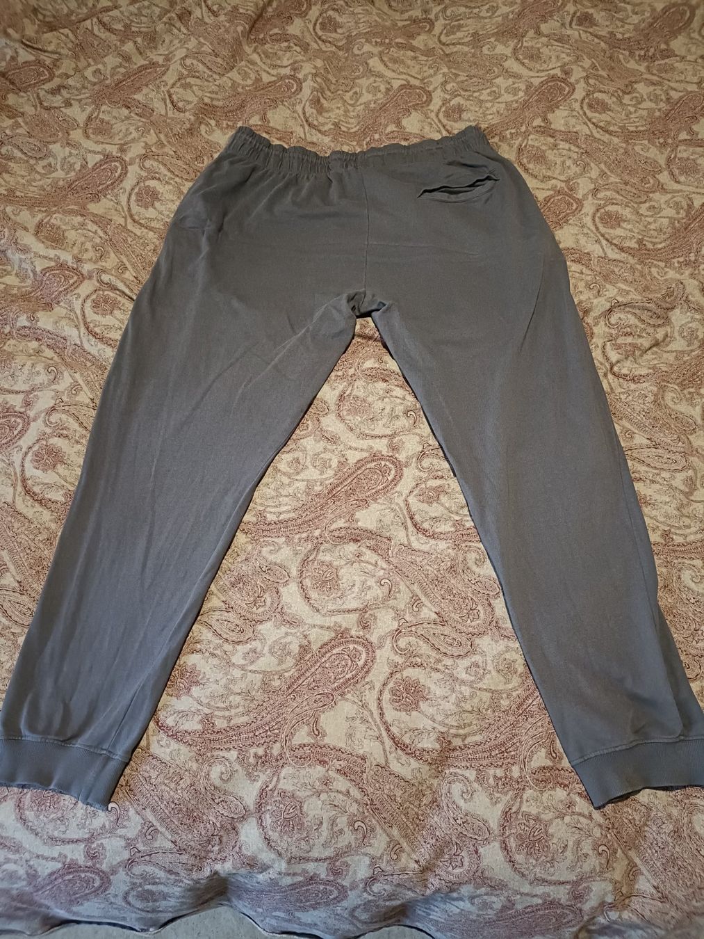 Pantaloni: pantalon de training (peu utilisé) – Usato da Sion venduto da dav_96jh 1