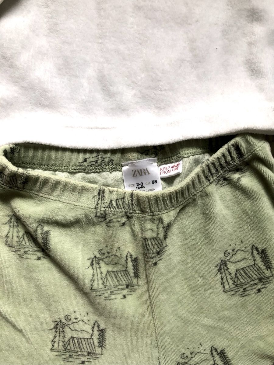 Zara Lotti & Set di vestiti: Warmes Nicki Set Gr.98, Sweatshirt mit Rundhalsausschnitt – Usato da Kilchberg ZH venduto da LittleMissSunshine 2