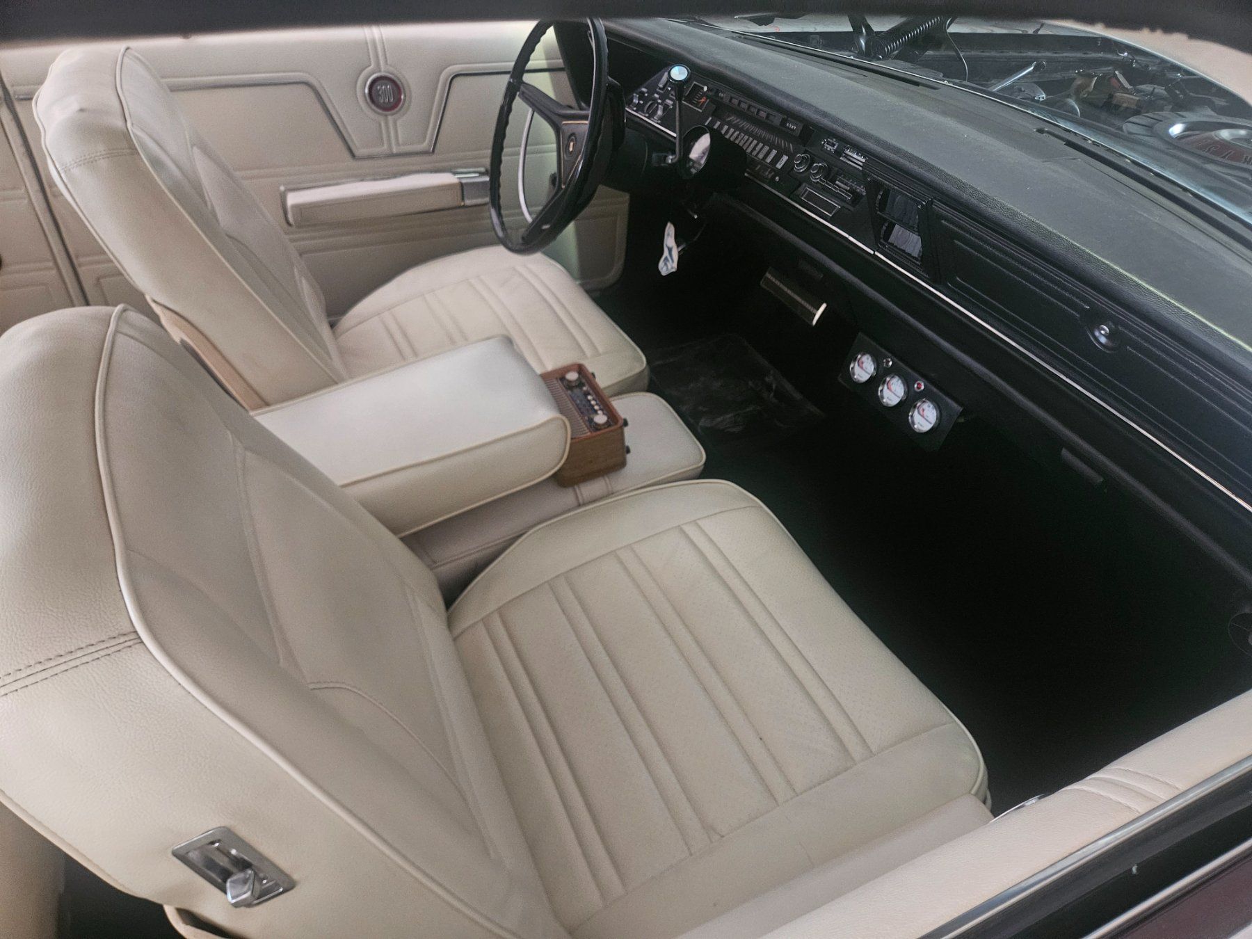Chrysler Autos: Chrysler 300 s 1969 – D'occasion à Moosleerau par mar_lr8m 2