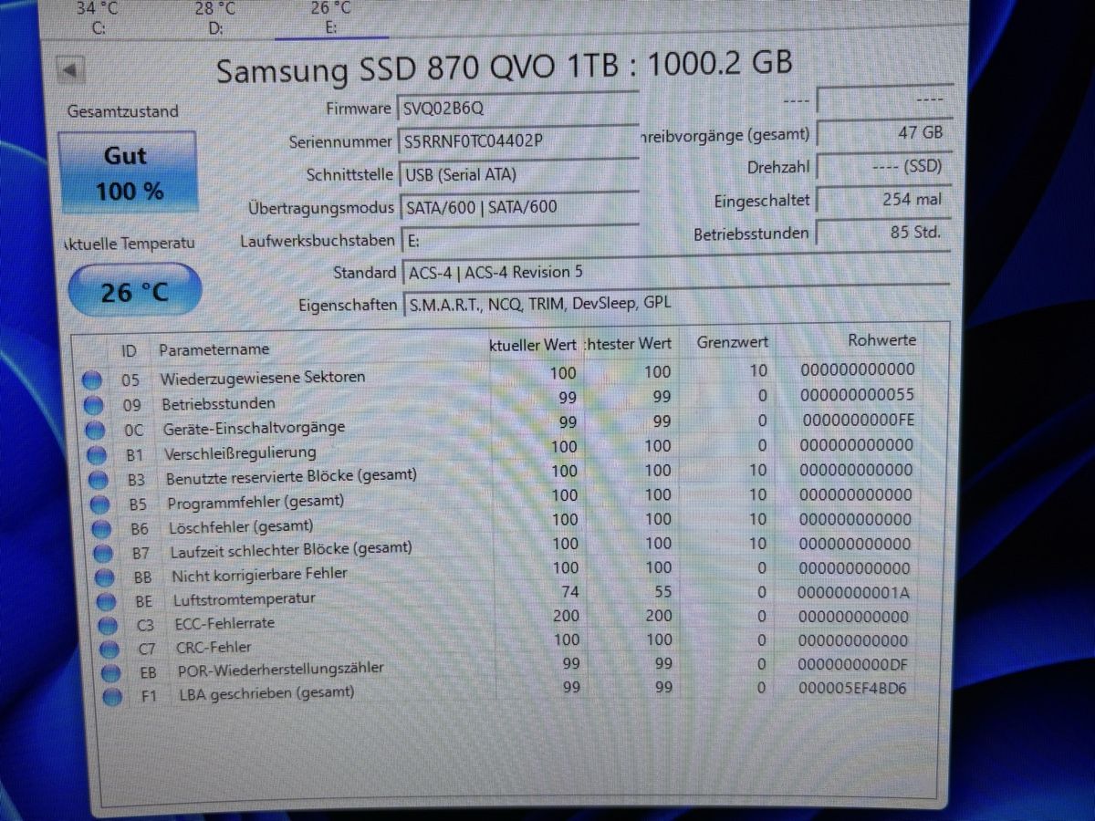 Samsung Dischi rigidi: 1TB SSD Samsung 870QVO AB 1.- – Usato da Allschwil venduto da leo_lft5 1