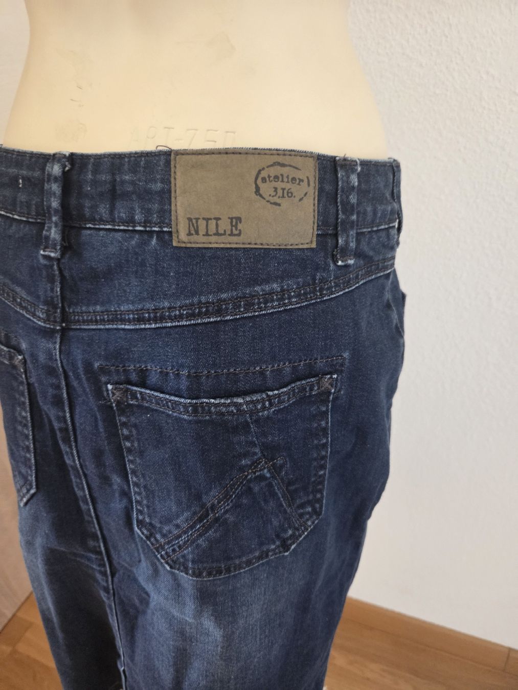 Nile Gonne: Nile Jeansjupe – Usato da Luzern venduto da asmele2 4