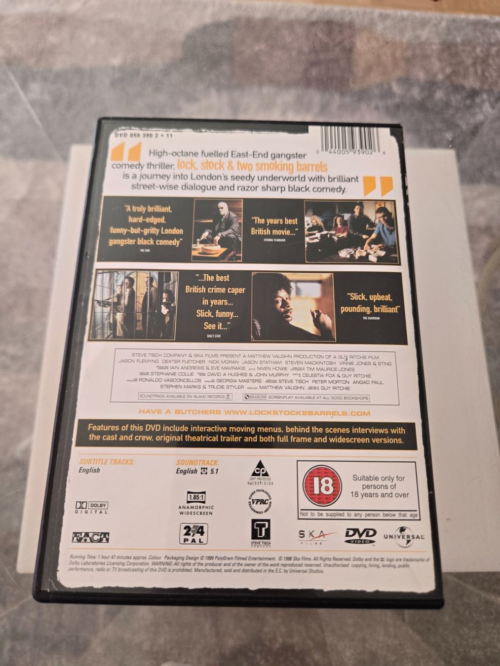 Tutti i DVDs: Lock Stock & Two Smoking Barrels DVD – Usato da Bussigny venduto da Kfdlt 1