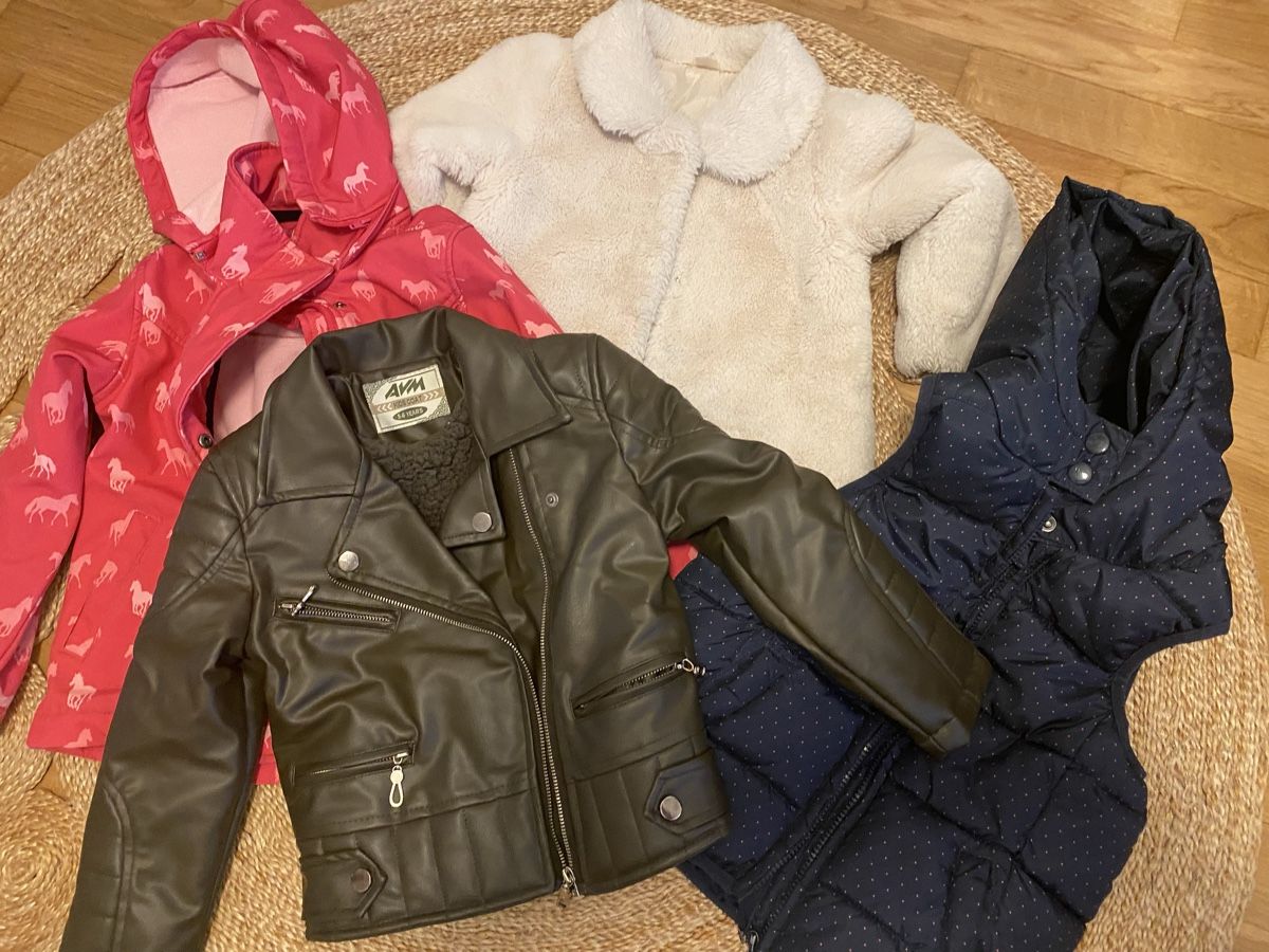 Lotti & Set di vestiti: Mädchen Kleiderpaket 110/116 – Usato da Root venduto da Ona9987 1