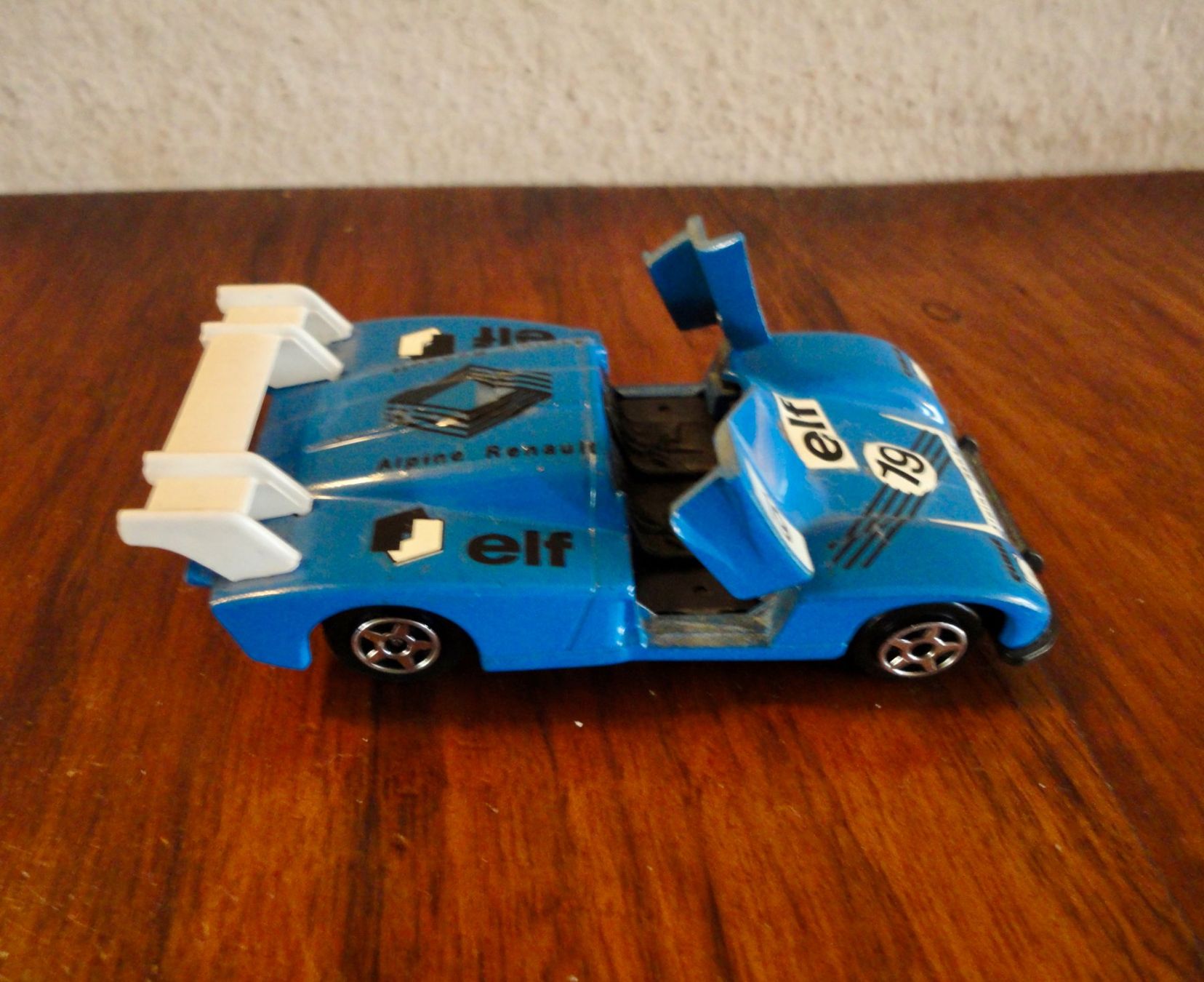 Modellini d'auto: Modellauto Renault Alpine A 440 + Ligier JS2 – Usato da Wädenswil venduto da LIS11 4
