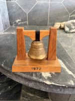 Antike Glocke von 1972, wunderschöne Dekorationsobjekt