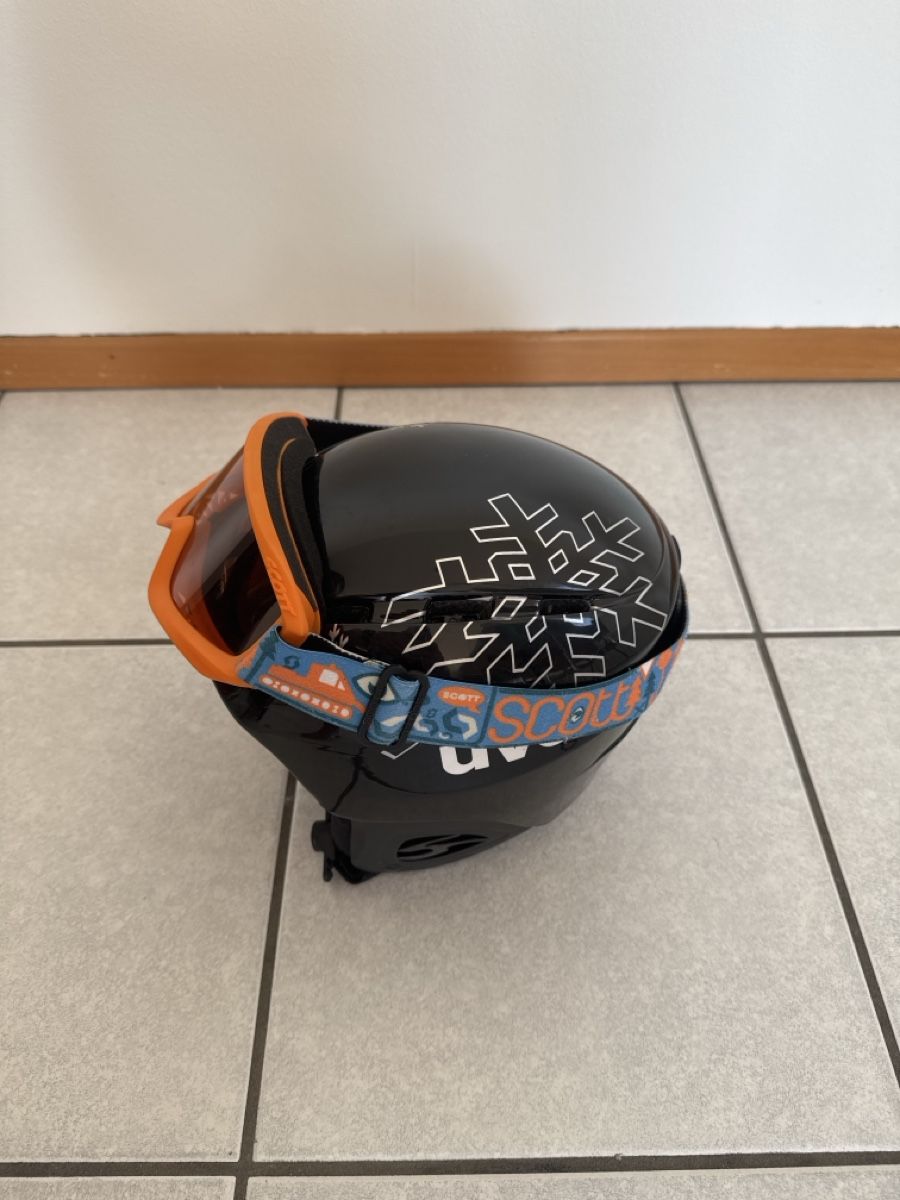 Uvex Caschi: Casco da sci bambini Uvex più maschera SCOTT – Usato da Morcote venduto da bat_z2fs 1