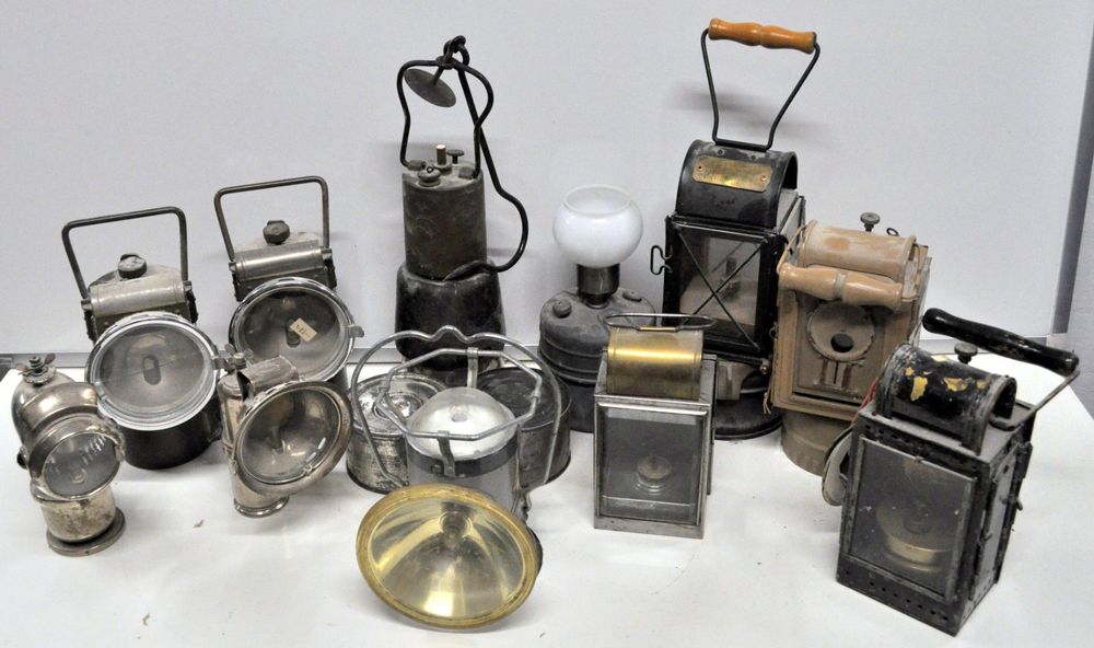 Lot De 10 Lanternes Volantes Blanches Et 1 Coeur Rouge Géant Pour Fête