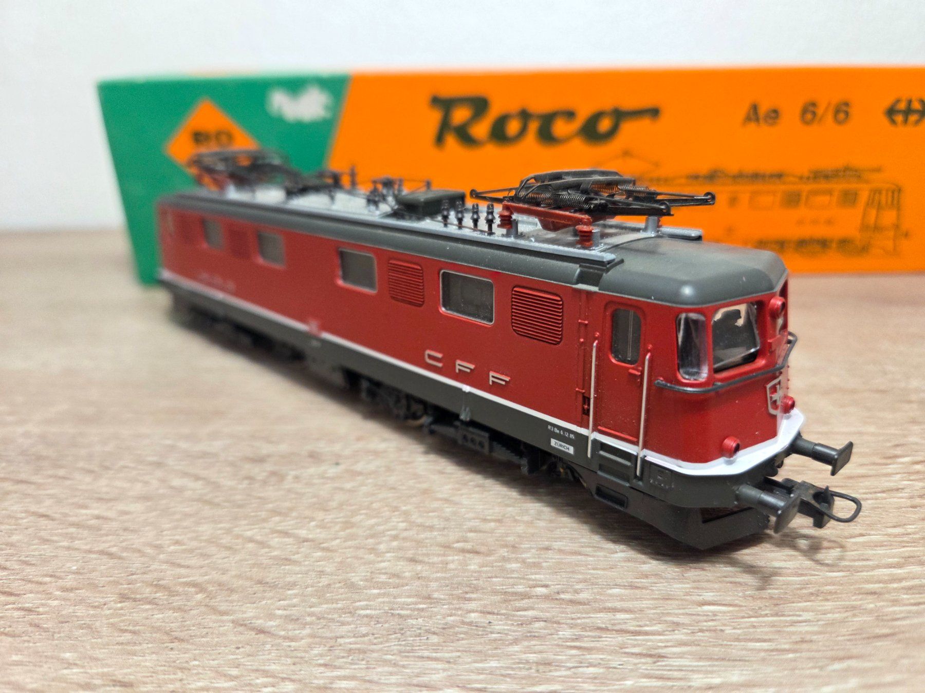 Roco Trains électriques: Roco 43938 E-Lok Ae 6/6 SBB H0 – D'occasion à St-Aubin-Sauges par Lo_Go 3