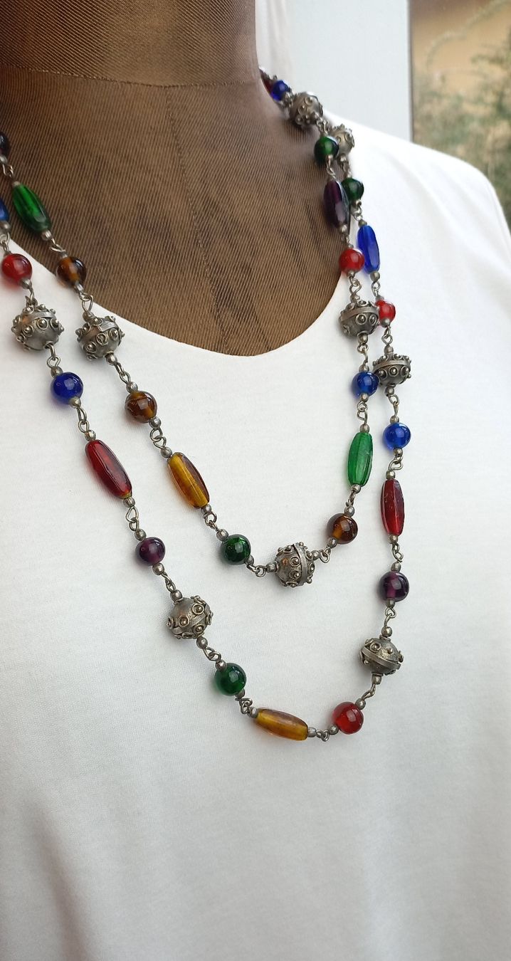 Catenine: Vintage,Halskette mit Bunten Glasperlen. – Usato da Buchs AG venduto da Dzirul 2