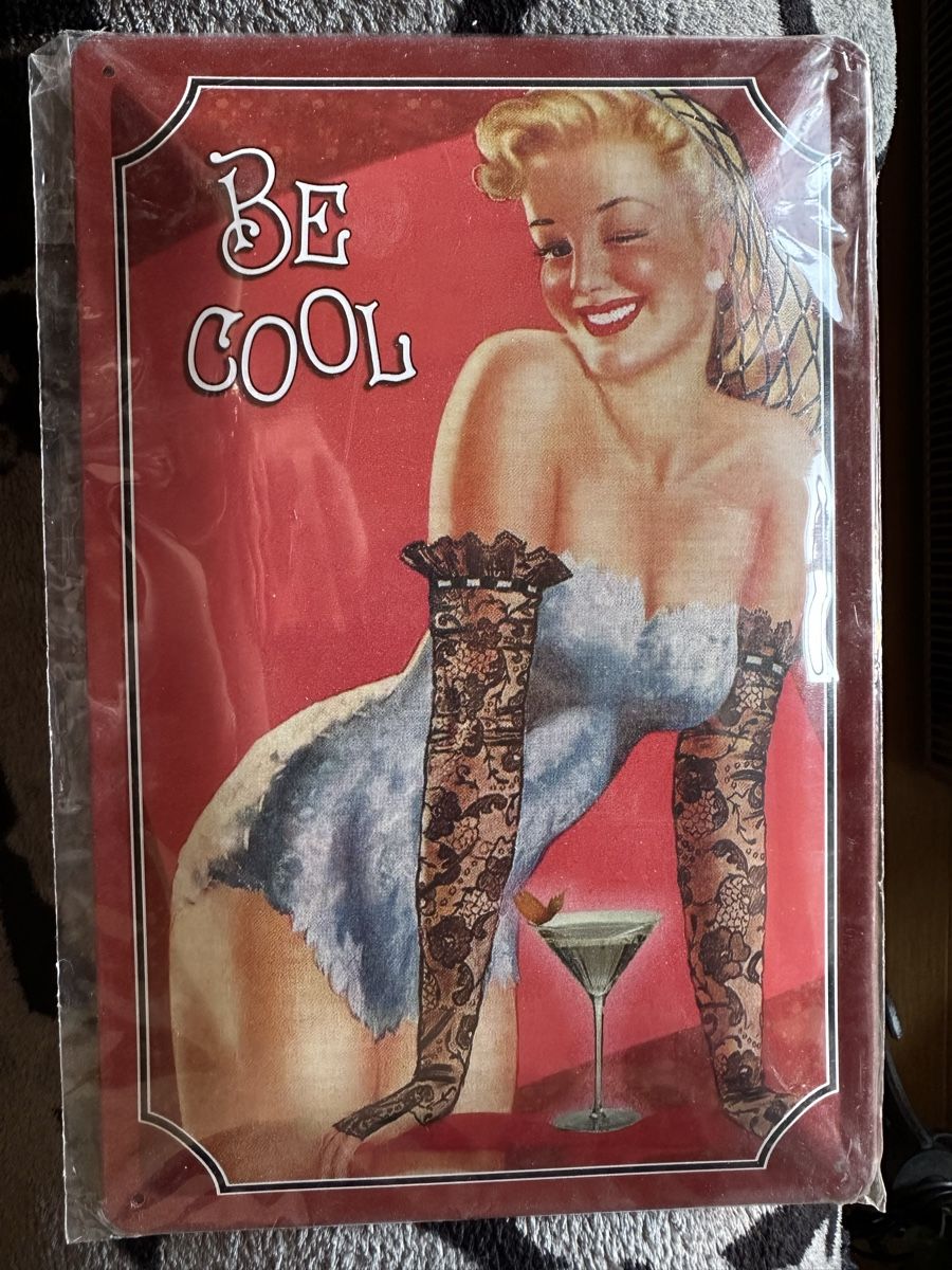 Insegne: Be cool pin up frau – Nuovo (secondo la descrizione) da Reinach AG venduto da rares75