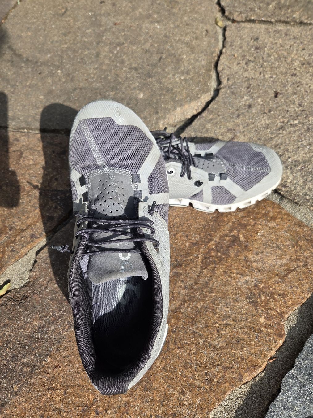On Scarpe da uomo: ON Cloud Schuhe Herren Grösse 40.5 grau  – Usato da Winterthur venduto da cherzli02 1
