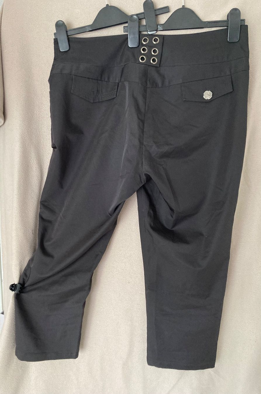 Hosen: Vintage 3/4 Hose mit Ösen – Gebraucht aus Wädenswil von qla76_wh 1
