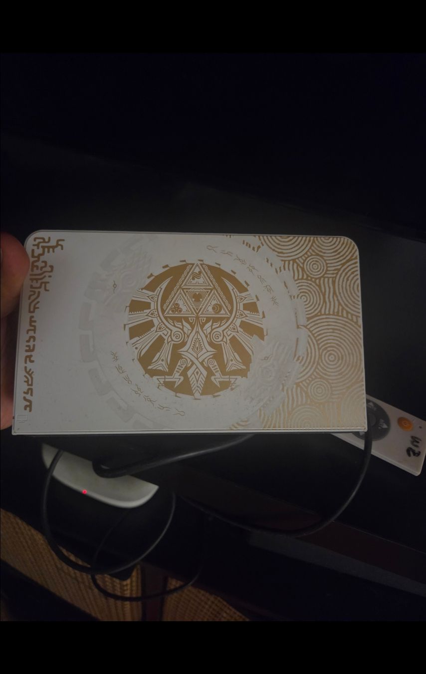 Nintendo Consoles: Switch set mit 2 Zelda Spielen – D'occasion à Luthern par Madeleine_Banz 6