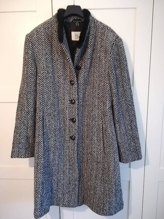 Cappotti: Wollmantel - wool coat - cappotto lana – Usato da Zürich venduto da GingerJam