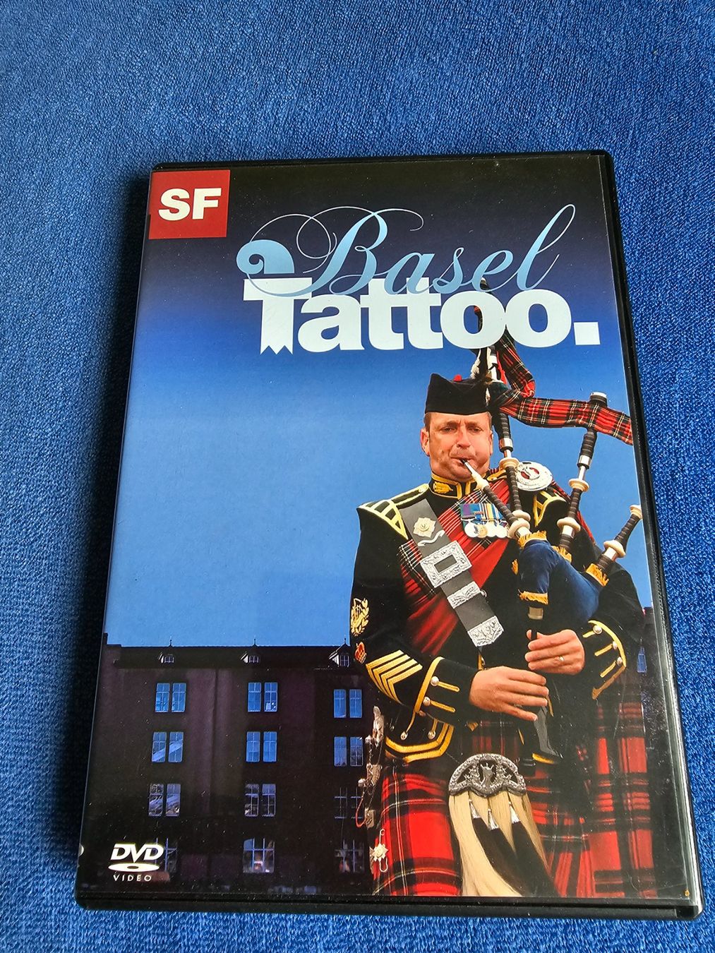 Tutti i DVDs: Basel Tattoo 2006/dvd/SFDRs – Usato da Bremgarten AG venduto da musiccollector