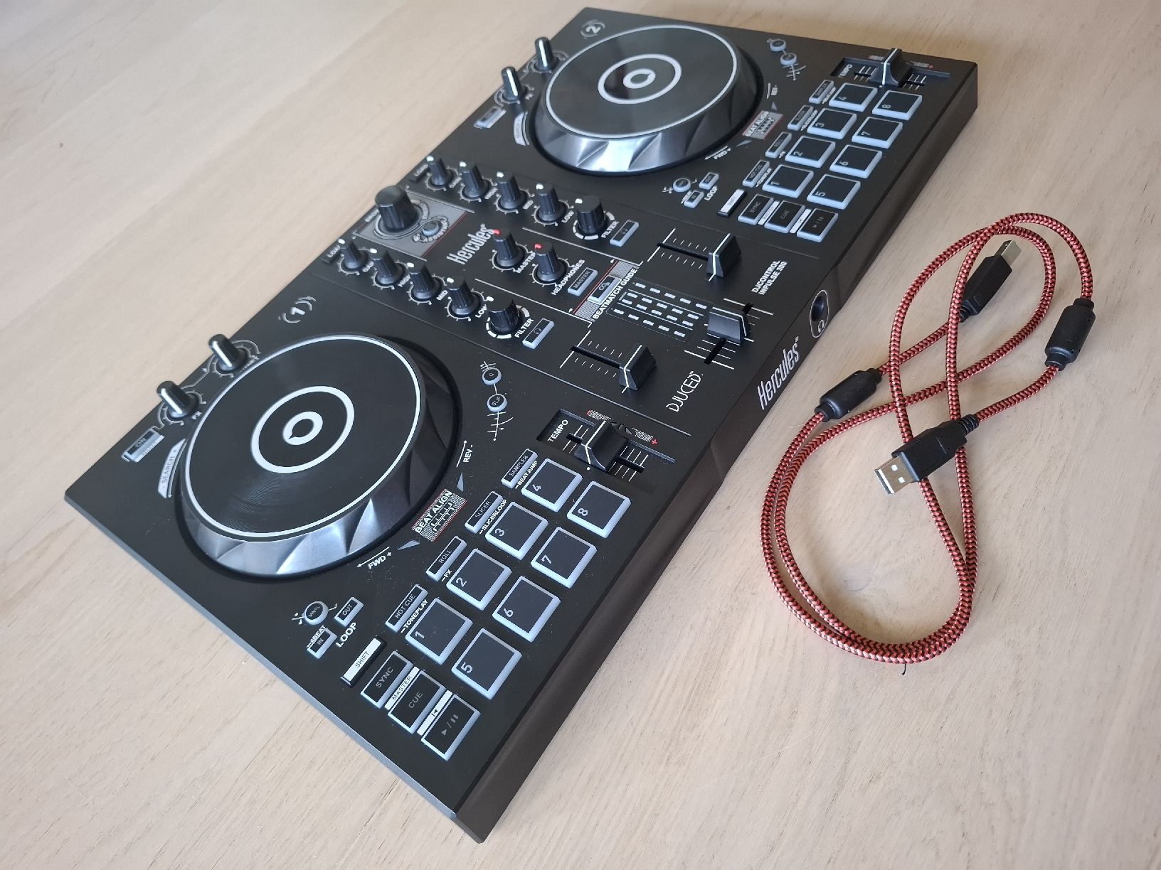 Hercules Platines de mixage: Hercules DJ Controller Inpulse 300 – D'occasion à Oberwil BL par nuvomind 2