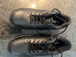 Herren Sportschuhe schwarz Grösse 45 Leder NEU